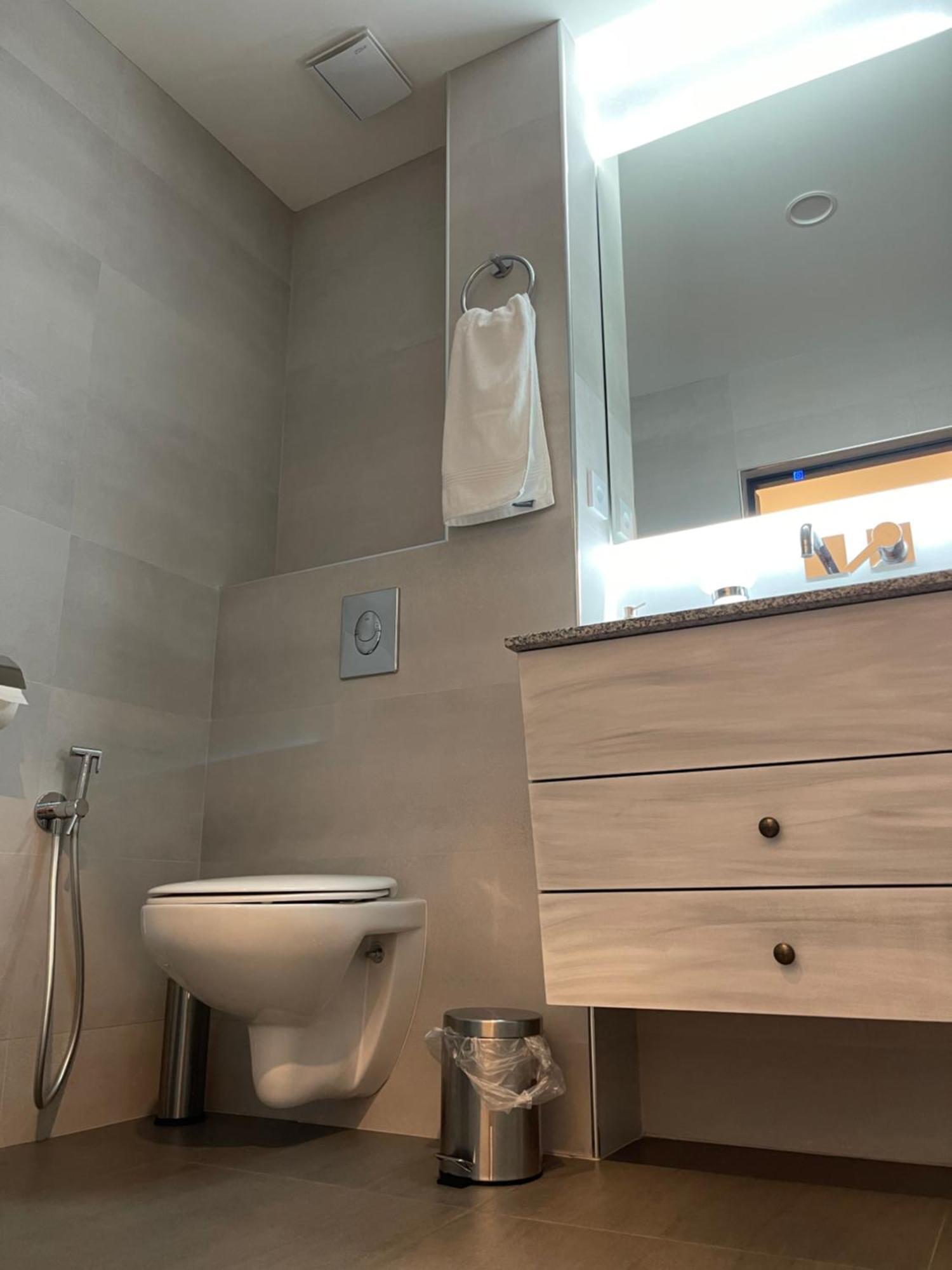 Yerevan Downtown Luxe Apartment Bagian luar foto
